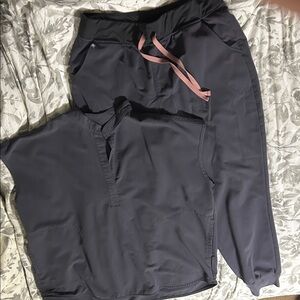 Figs Rafaela top and Joggers XL SCRUB SET